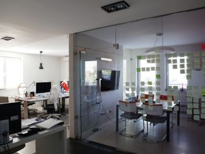 Sewa Kantor Layanan di Indonesia
